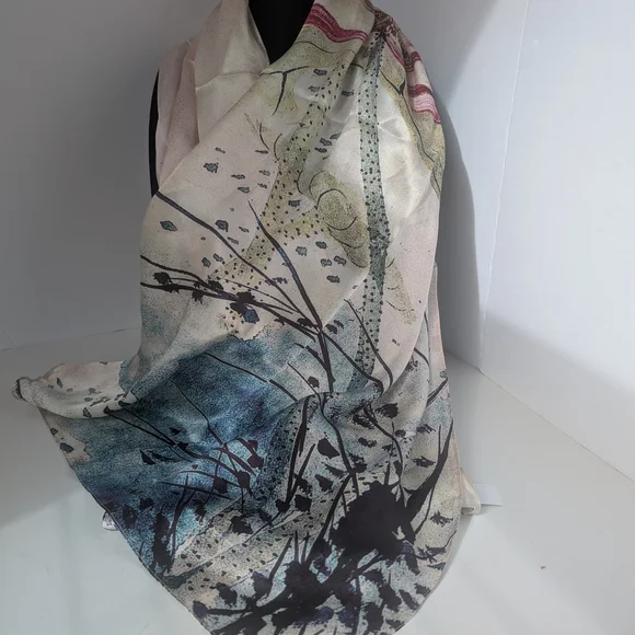 Shanghai Story NWT 100% Mulberry Silk Abstract Floral Scarf 53 x 170cm - Picture 1 of 7